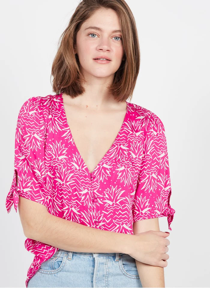 DES PETITS HAUTS TOUNINA - Pink Fluid V-neck Top 1 DES PETITS HAUTS TOUNINA - Pink Fluid V-neck Top