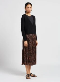 IDYLLIQUE - Black Cropped V-neck Cardigan 8 IDYLLIQUE - Black Cropped V-neck Cardigan -Morganmai Store 4038470