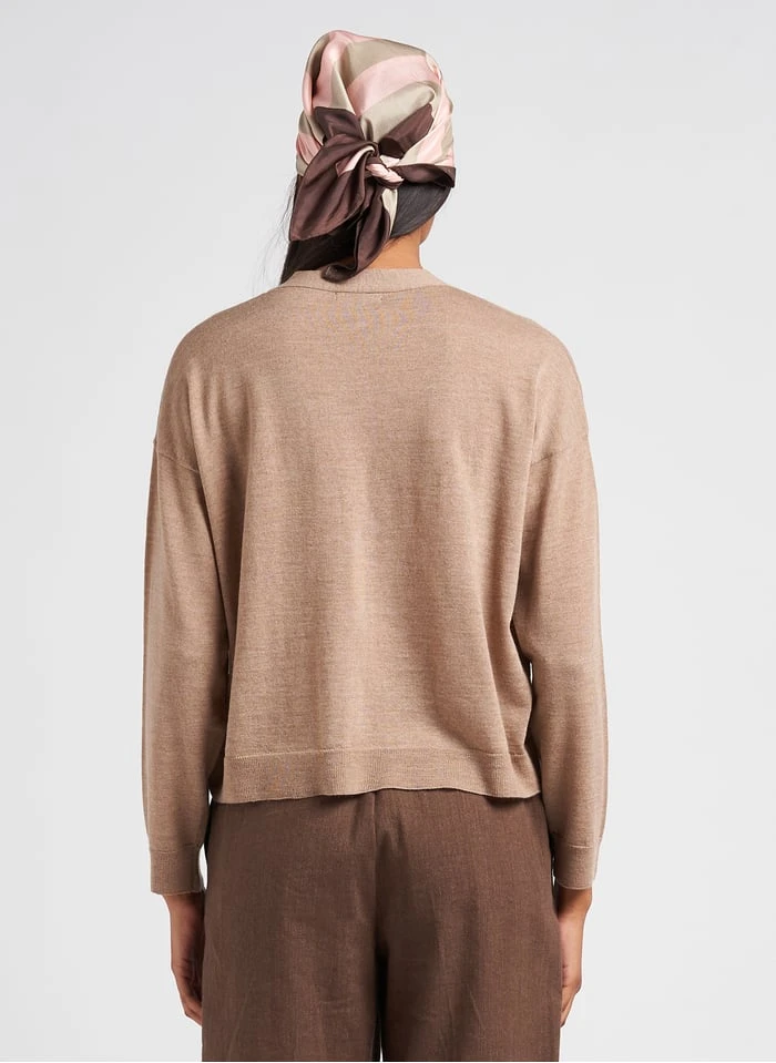 Soeur IDEM - Beige V-neck Wool Cardigan 2 Soeur IDEM - Beige V-neck Wool Cardigan - Image 2