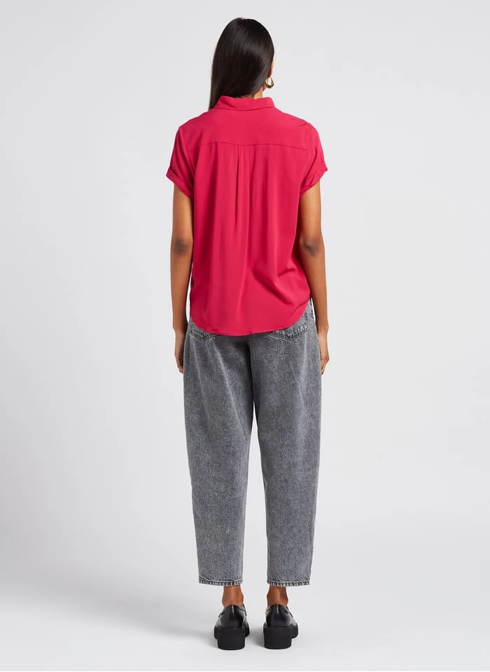 Samsoe Samsoe MAJAN - Red Loose-fit Fluid Shirt With Classic Collar 6 Samsoe Samsoe MAJAN - Red Loose-fit Fluid Shirt With Classic Collar - Image 6