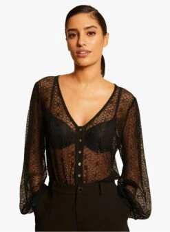 MORGAN TELLE - Black V-neck Lace Top